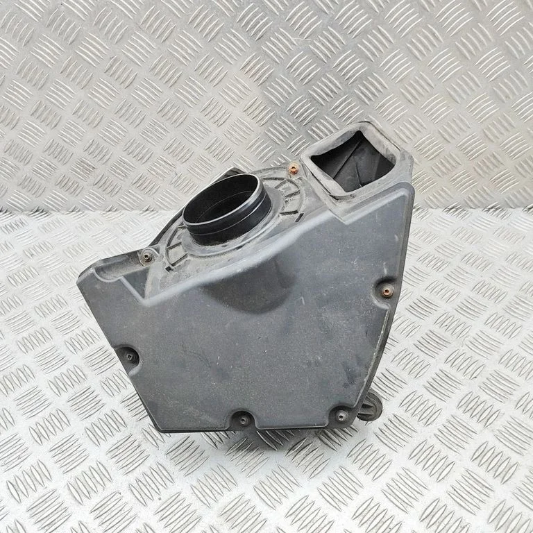 Gaisa filtra korpuss 8W0133835