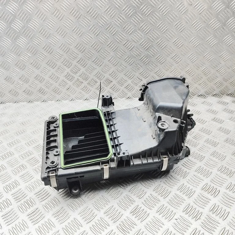 Õhufiltri korpus A6540902501