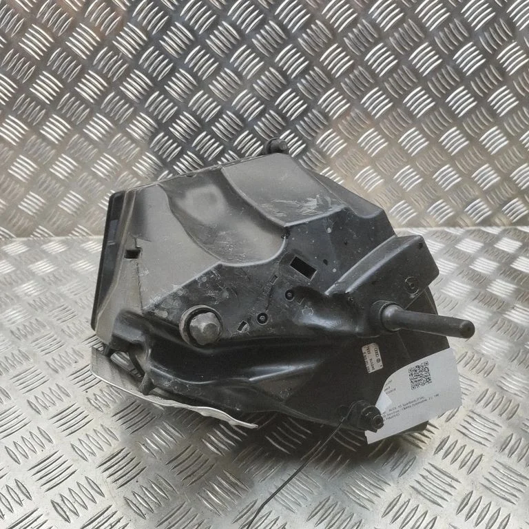 Gaisa filtra korpuss 8W0133835Q