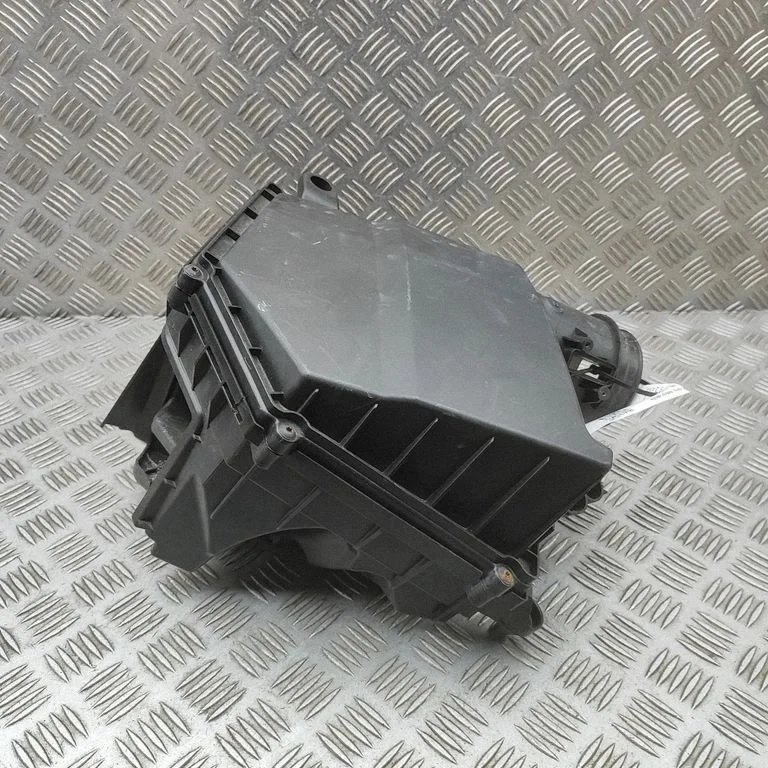 Air filter box – Volvo V60 (2018-)