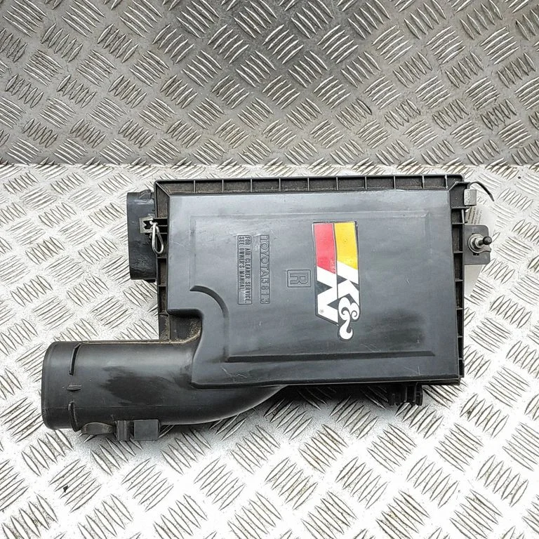 Air filter box 1140601330 – Lexus LS UCF30 (2001-2007)