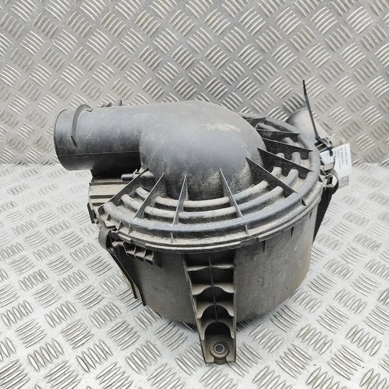 Air filter box AB399C675BF
