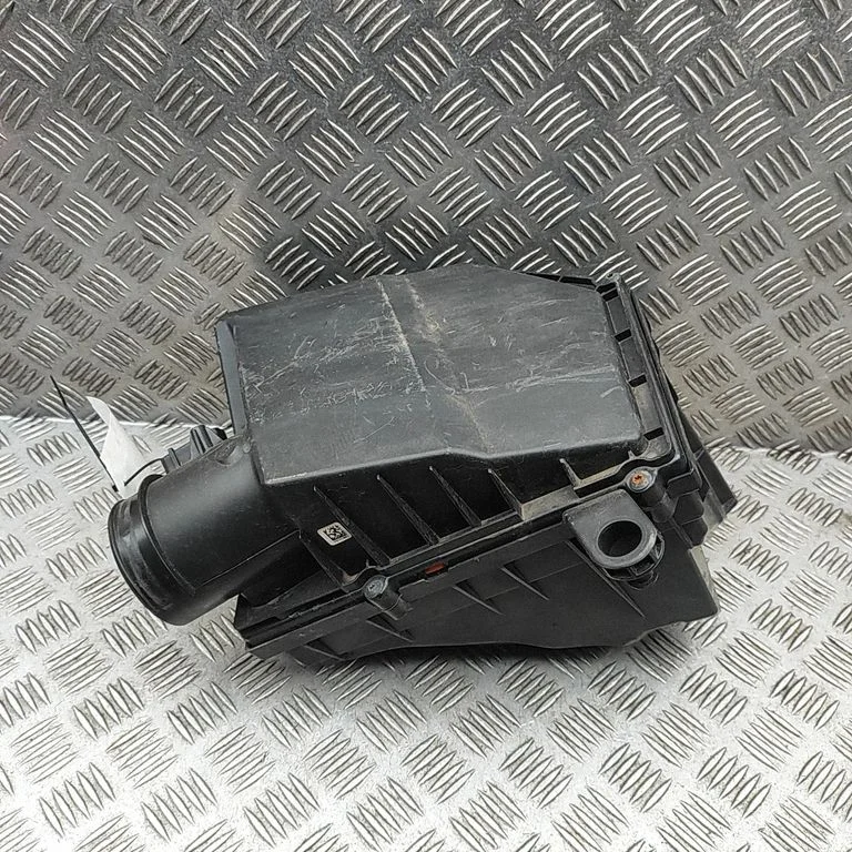 Air filter box – Volvo V60 (2018-)