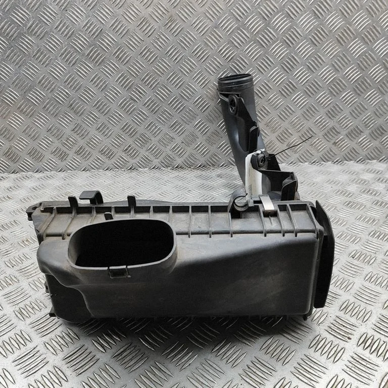 Gaisa filtra korpuss – BMW 3. sērija F30 F35 F31 (2012-2018)