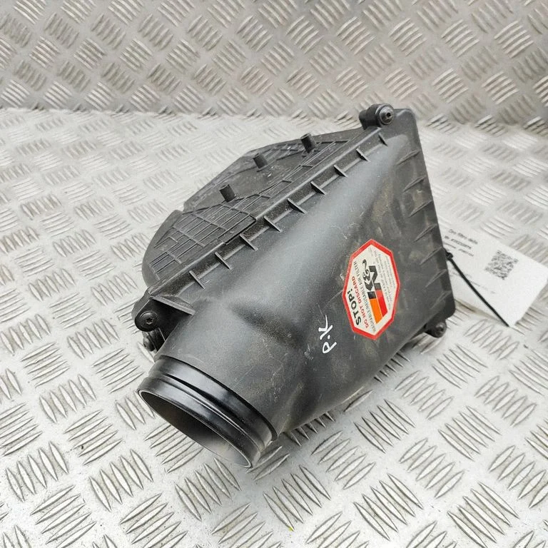 Gaisa filtra korpuss 8T0133835B