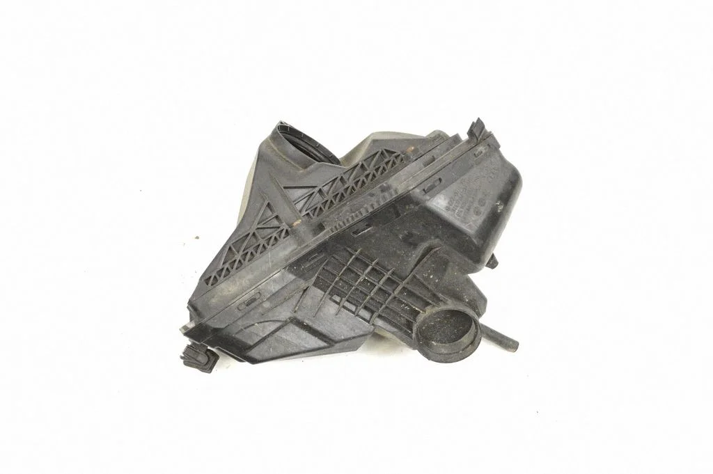 Õhufiltri korpus 8R0133837E