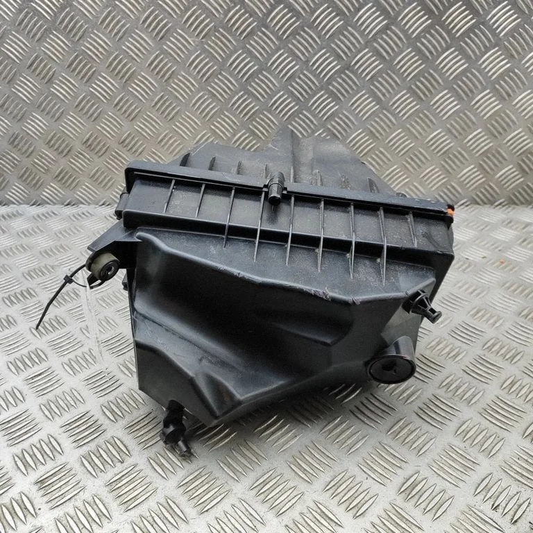 Air filter box M8E29H708BE