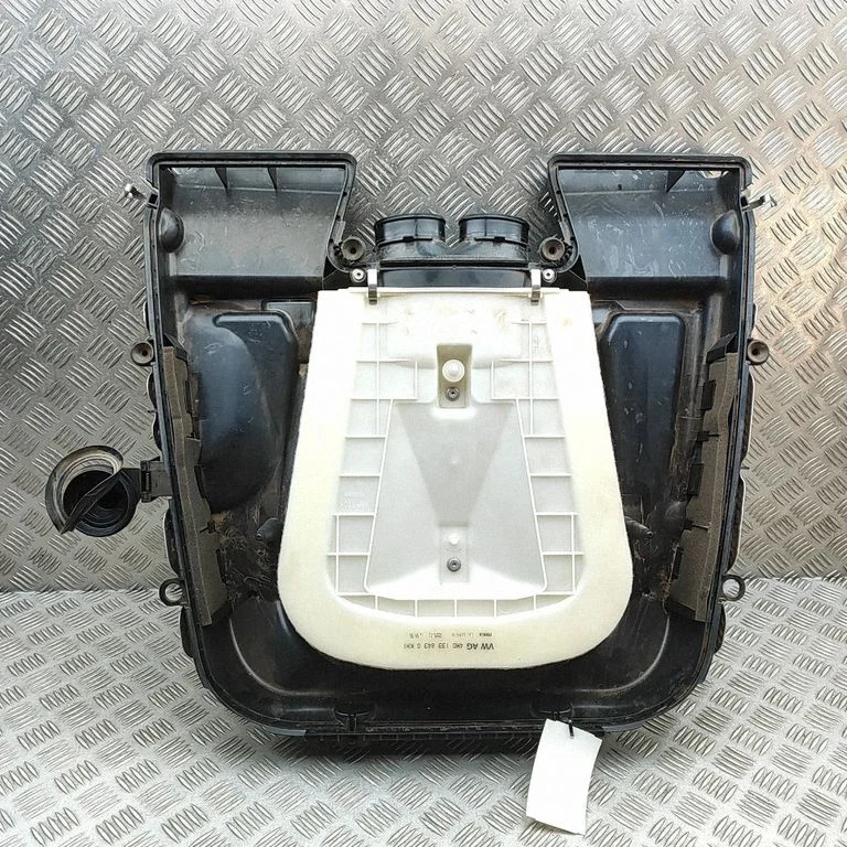 Air filter box 4M0133843G