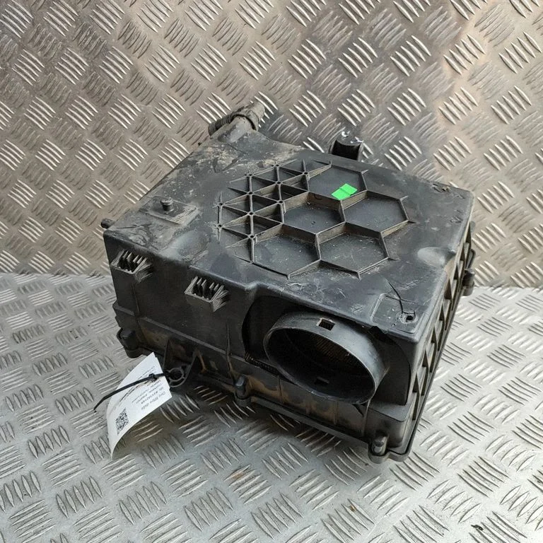 Air filter box – Volkswagen Amarok (2010-2020)