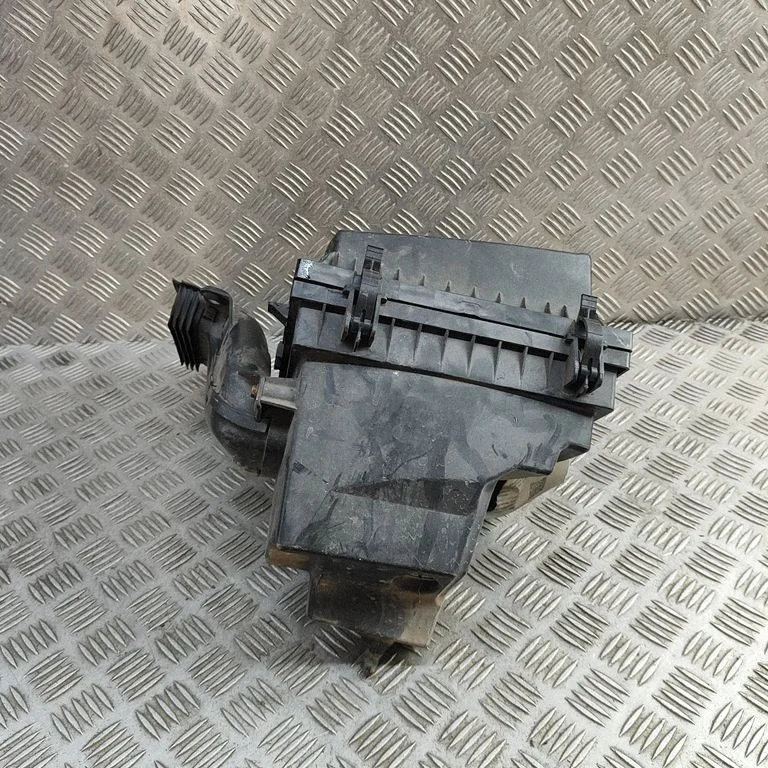 Gaisa filtra korpuss DS739C675AC