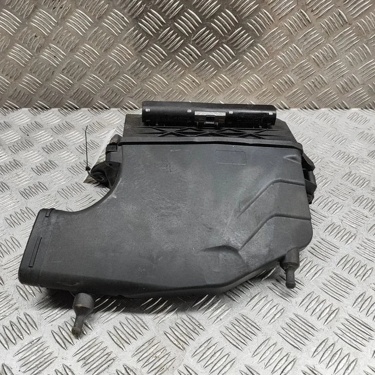Air filter box – Mercedes-Benz E-Class W213 (2016-)