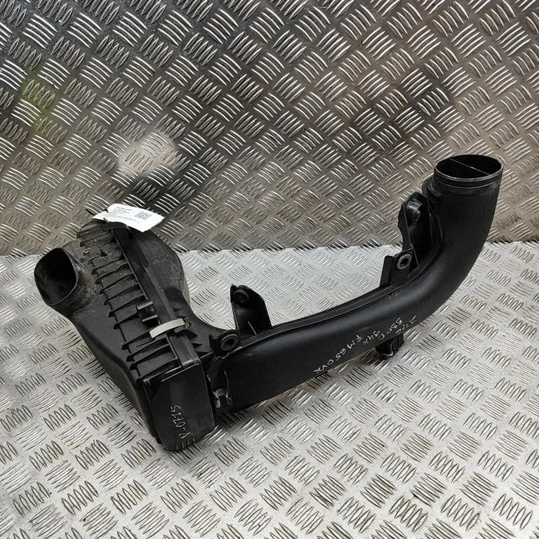 Obudowa filtra powietrza – BMW Seria 4 F32 F33 (2013-2020)
