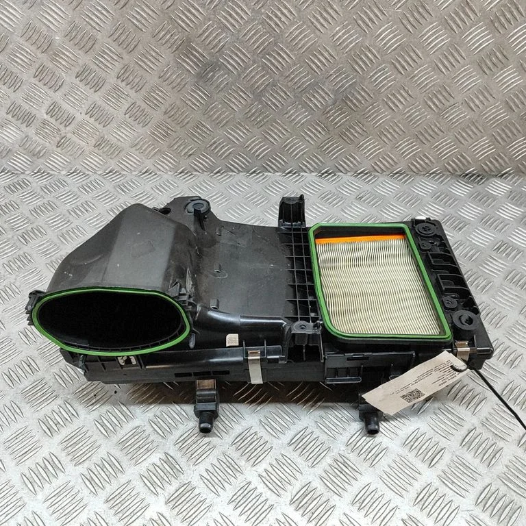 Air filter box A6540902501