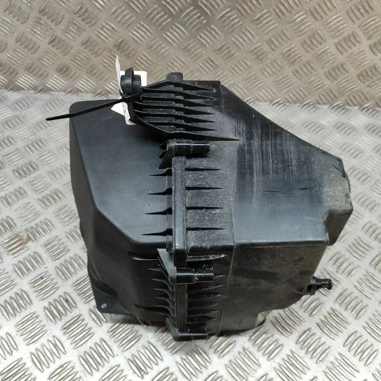 Air filter box – Jaguar F-Pace (2016-)