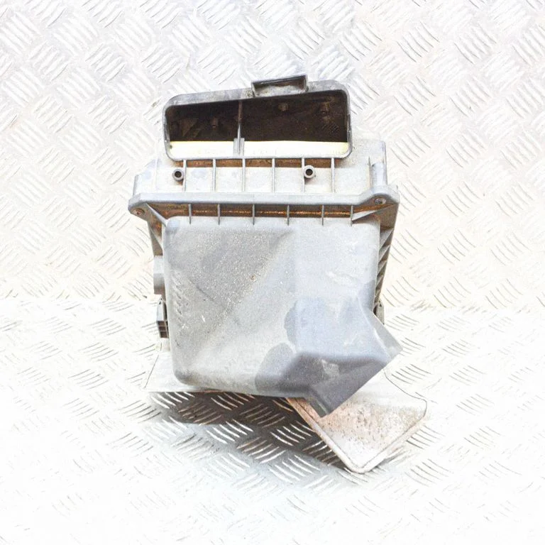 Air filter box – Audi A4 S4 B5 8D (1999-2000)