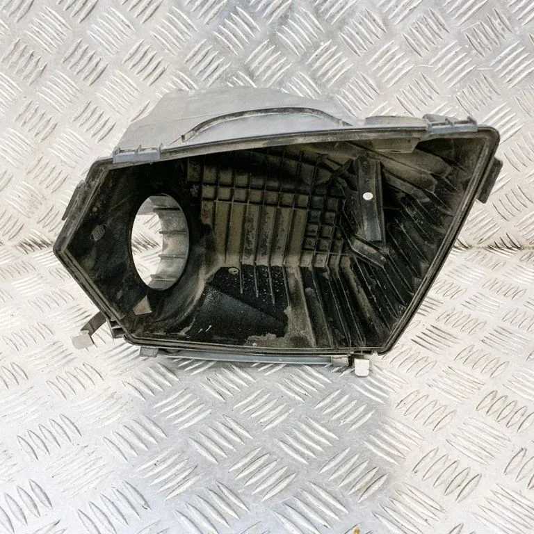 Air filter box – Audi A6 Allroad C6 (2006-2011)