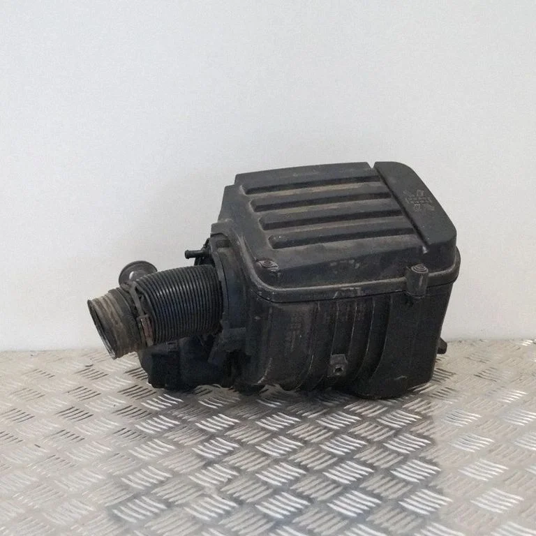 Gaisa filtra korpuss – Volkswagen Passat B6 (2005-2010)
