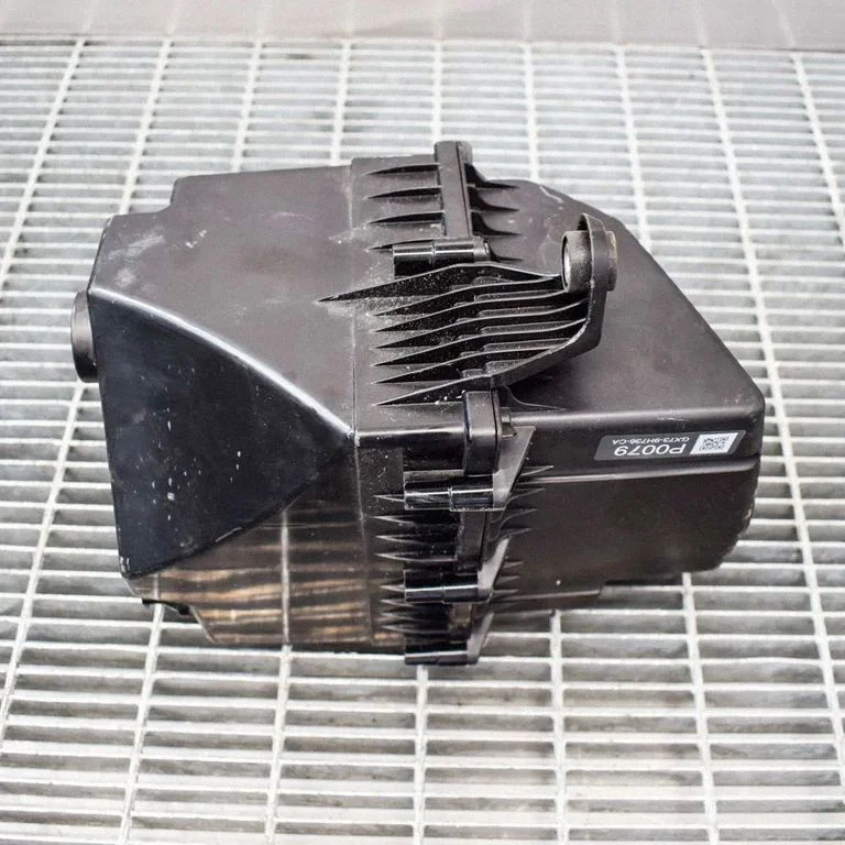 Air filter box – Jaguar F-Pace (2016-)