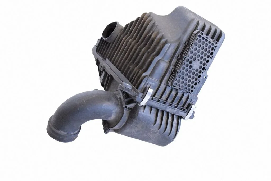 Air filter box 7L0183