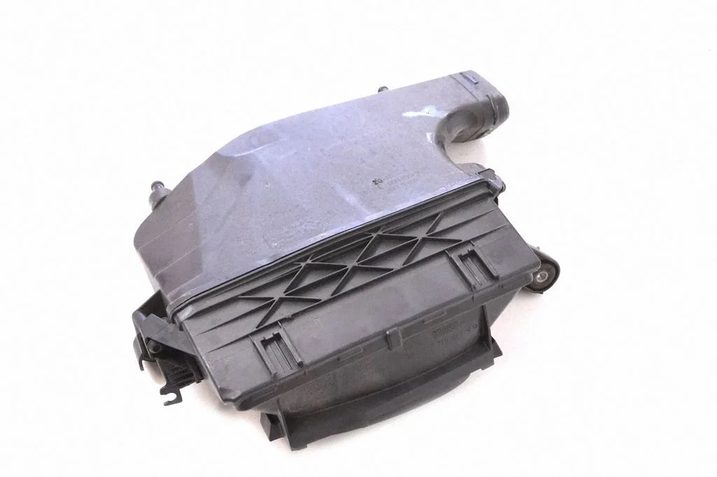 Air filter box A6420900201