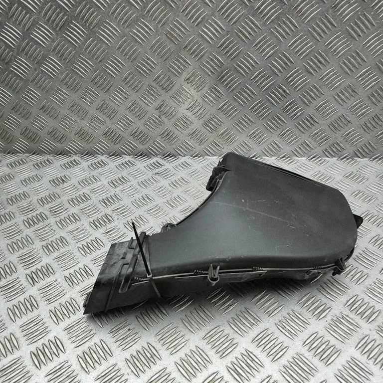 Air intake duct part 31338658