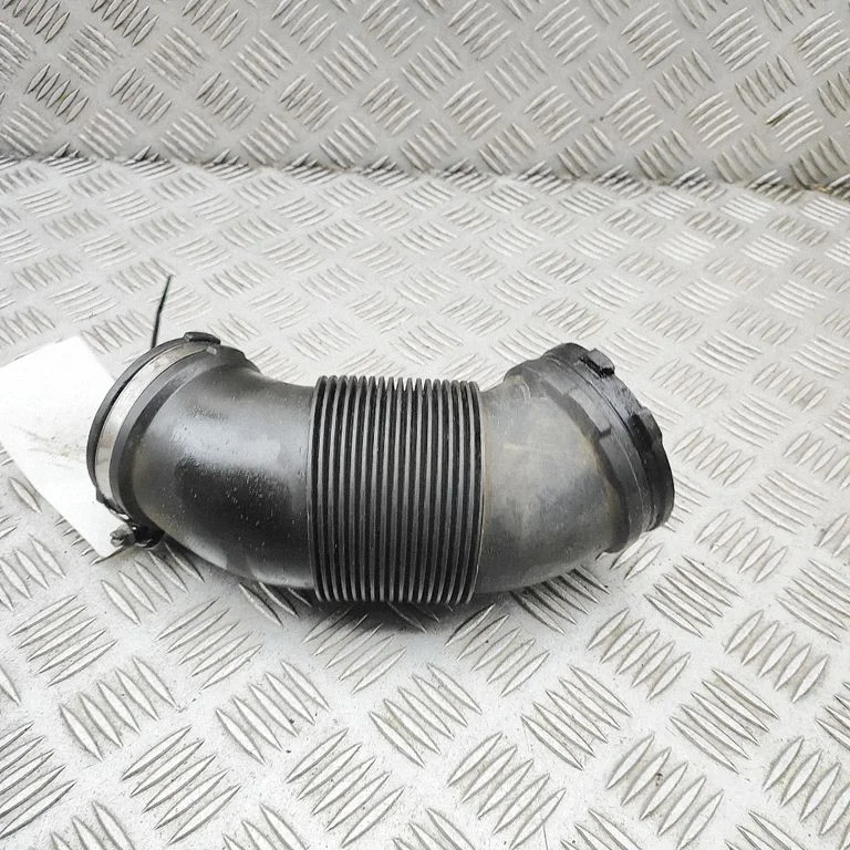 Część kanału dolotowego 059129615Q