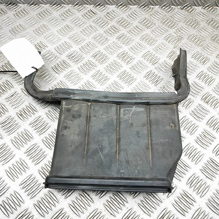 Gaisa ieplūdes kanāla detaļa (-as) 9Y0129509C