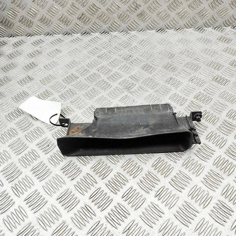 Õhuvõtukanali osa (-d) 6405A128