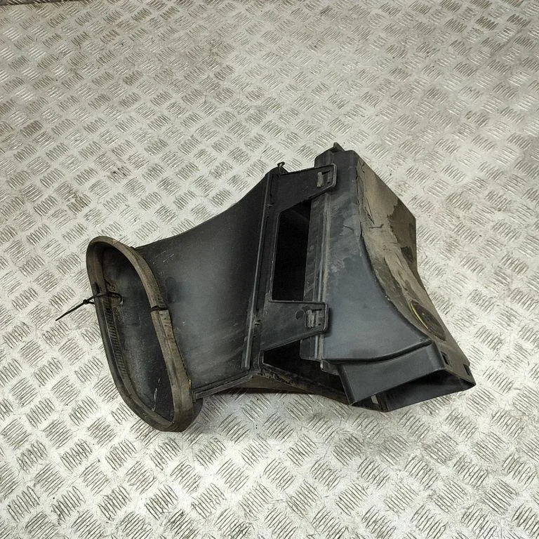 Õhuvõtukanali osa (-d) 99157547101FFF