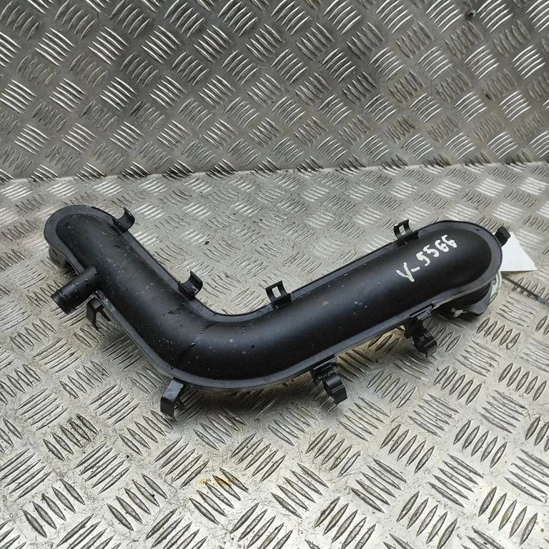 Air intake duct part 05C145674B