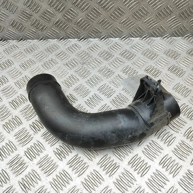 Air intake duct part 46011AL010