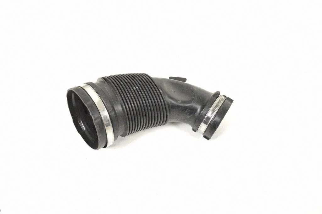 Air intake duct part – Tesla Model Y (2020-)