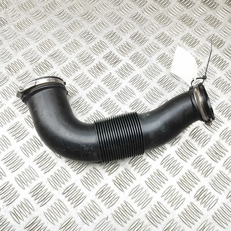 Õhuvõtukanali osa (-d) 4L0129628E