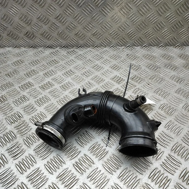 Air intake duct part A2740900929