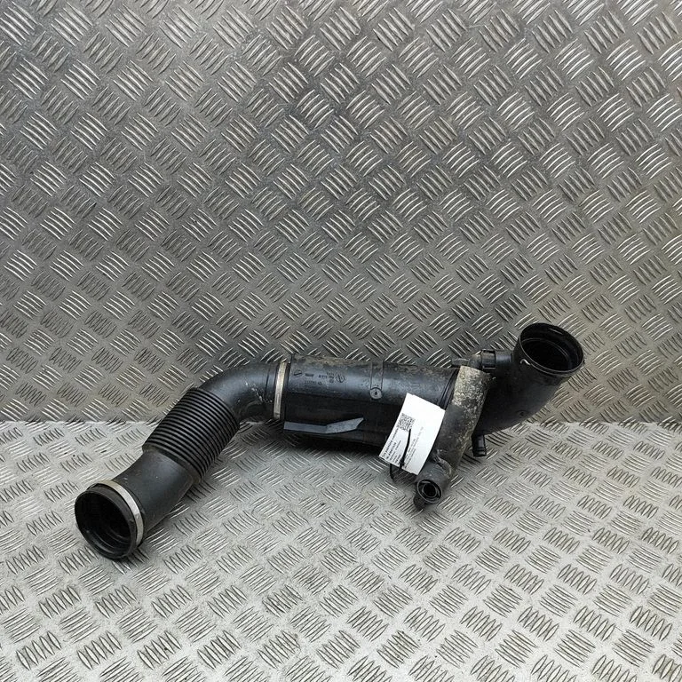 Air intake duct part 1251094