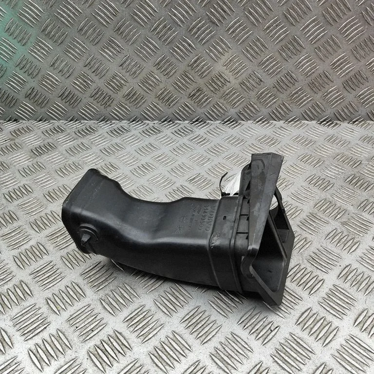 Gaisa ieplūdes kanāla detaļa (-as) – Volvo XC60 (2017-)