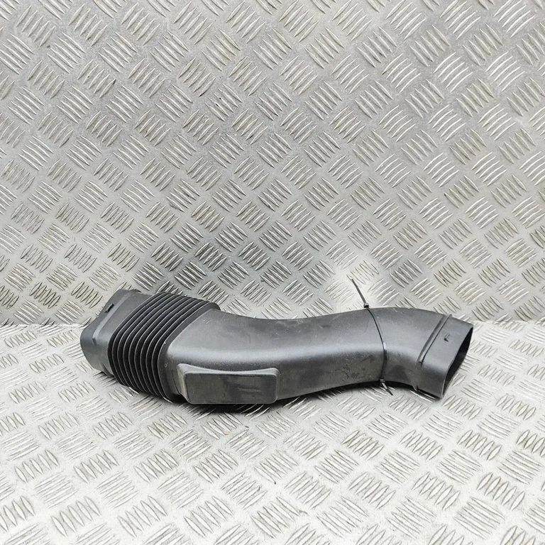 Air intake duct part – BMW XM (2022-)