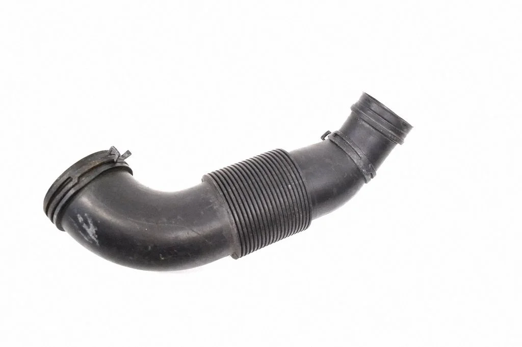 Air intake duct part – Volkswagen Touareg I (2002-2010)