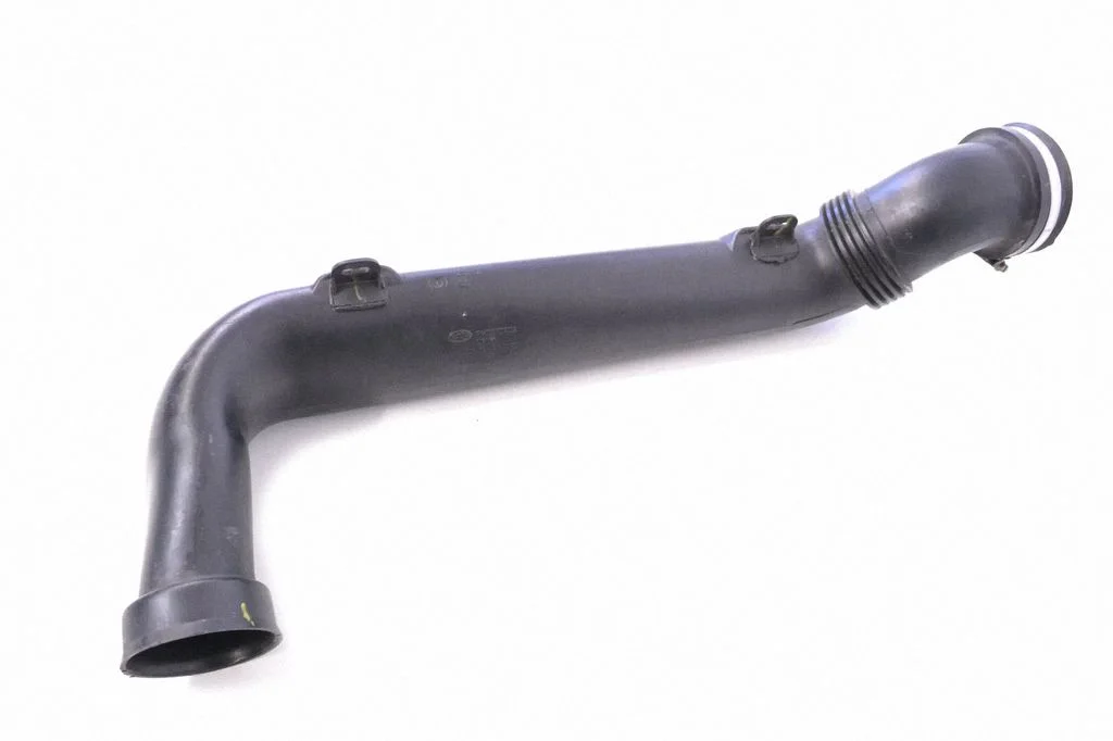 Gaisa ieplūdes kanāla detaļa (-as) – Land Rover Range Rover Sport L320 (2005-2013)
