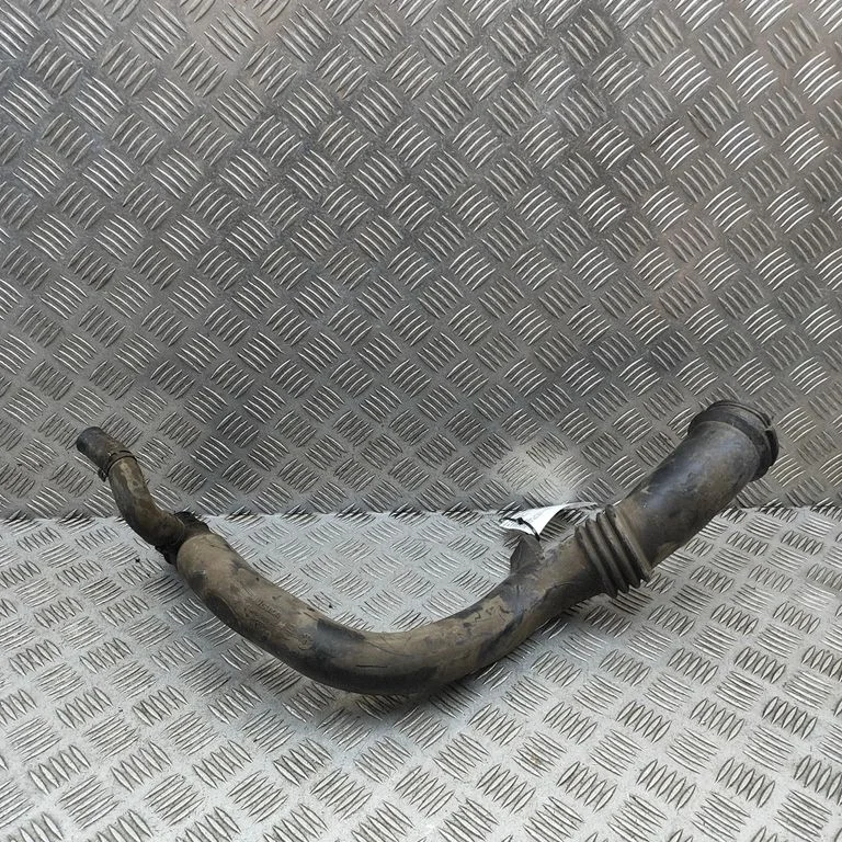 Õhuvõtukanali osa (-d) 4R839689AE