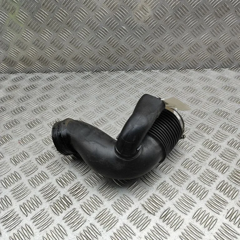 Air intake duct part CPLA9C620FA
