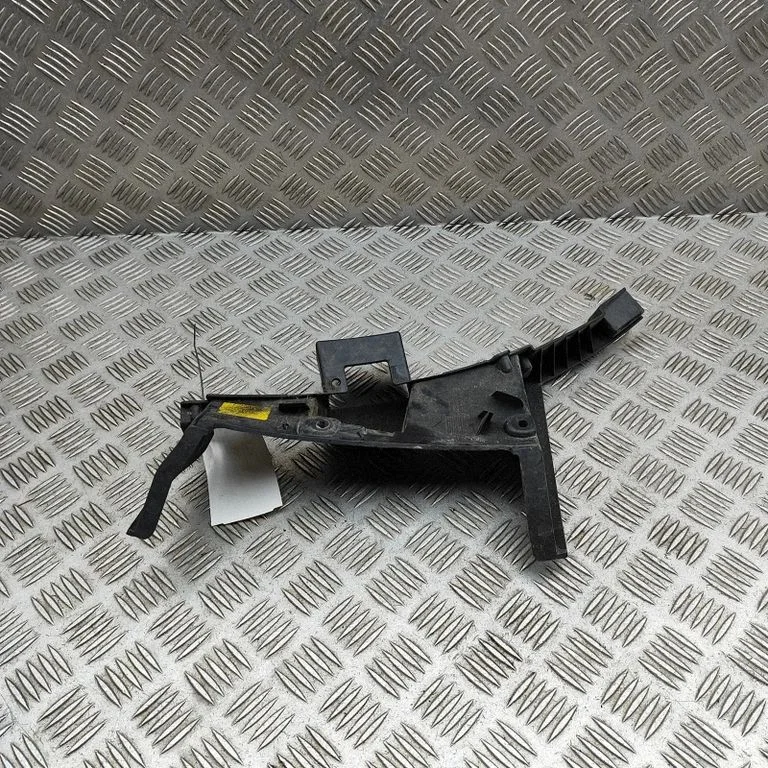 Õhuvõtukanali osa (-d) HK8M17B951A