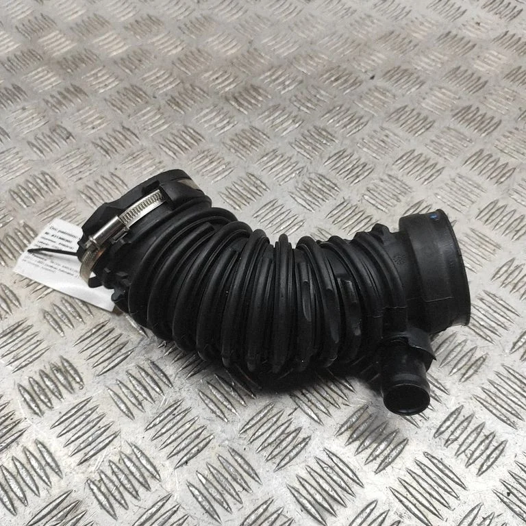 Gaisa ieplūdes kanāla detaļa (-as) 3Q0129656J