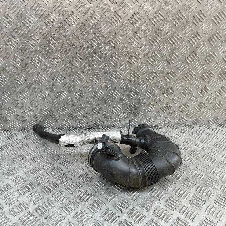 Air intake duct part A6510941497