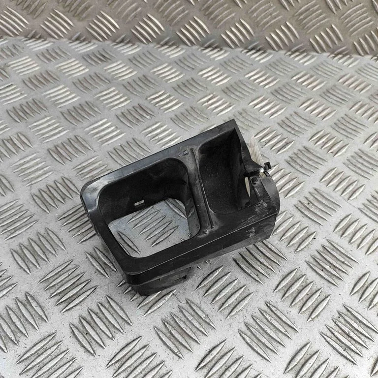 Air intake duct part – Volvo V60 (2018-)