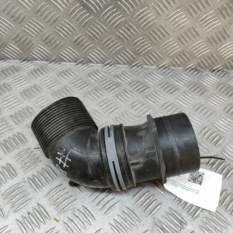 Gaisa ieplūdes kanāla detaļa (-as) 03L906461A