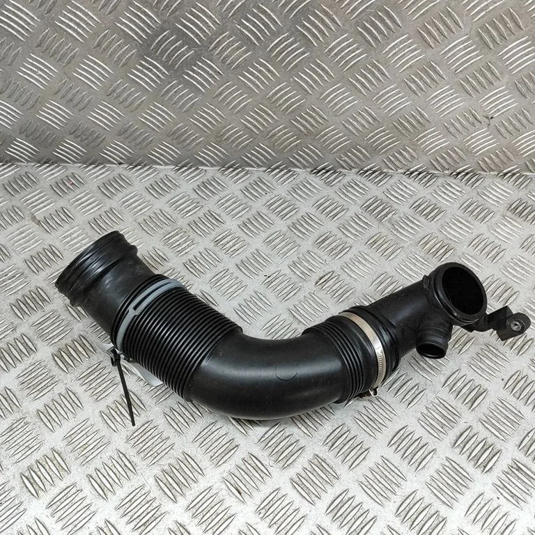Gaisa ieplūdes kanāla detaļa (-as) 5Q0129656N
