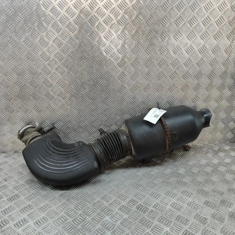 Część kanału dolotowego F75U9F805AA