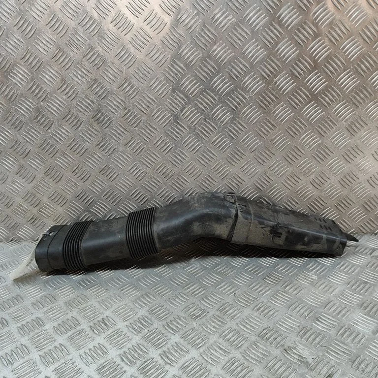 Air intake duct part – BMW 3 Series F30 F35 F31 (2012-2018)