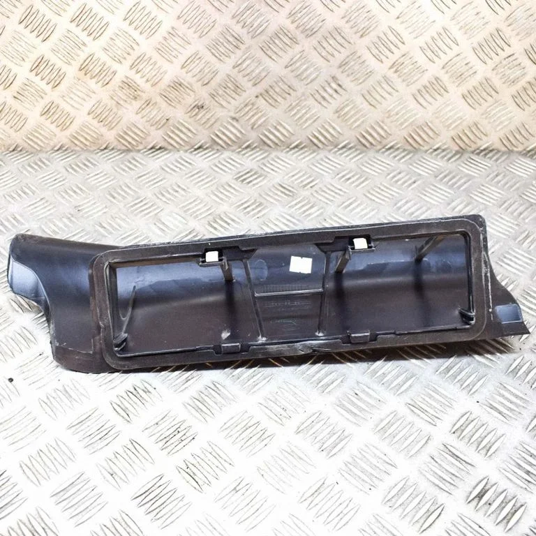 Gaisa ieplūdes kanāla detaļa (-as) LJ8B18D395AB